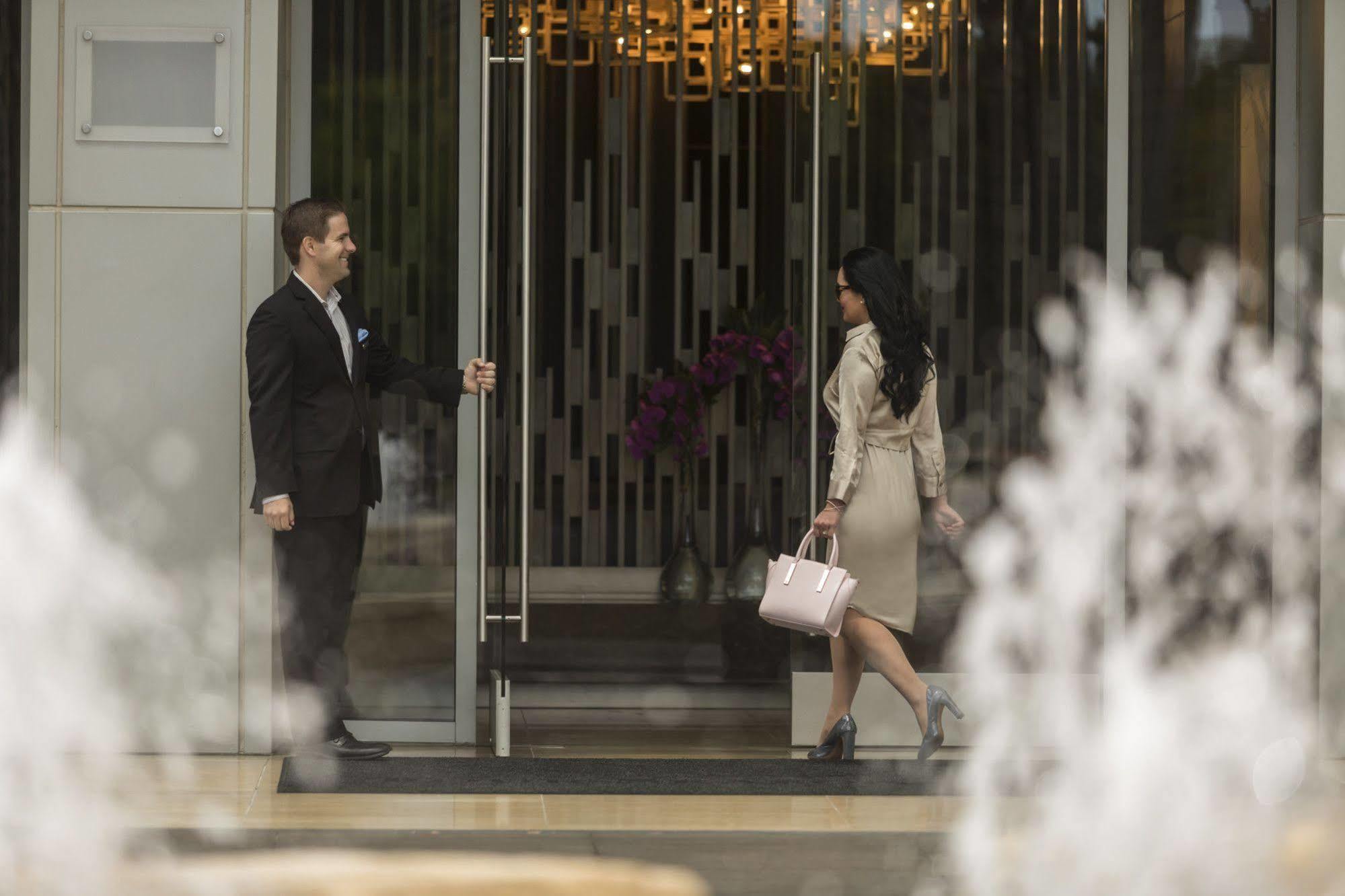 Four Seasons Hotel Silicon Valley At East Palo Alto Bagian luar foto
